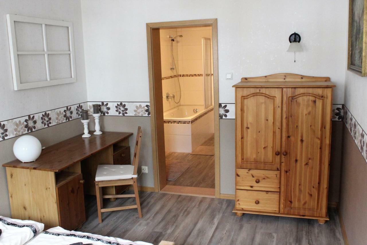 Ferienwohnung Schwarz Benshausen Ngoại thất bức ảnh