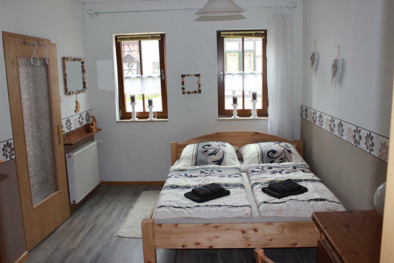 Ferienwohnung Schwarz Benshausen Ngoại thất bức ảnh